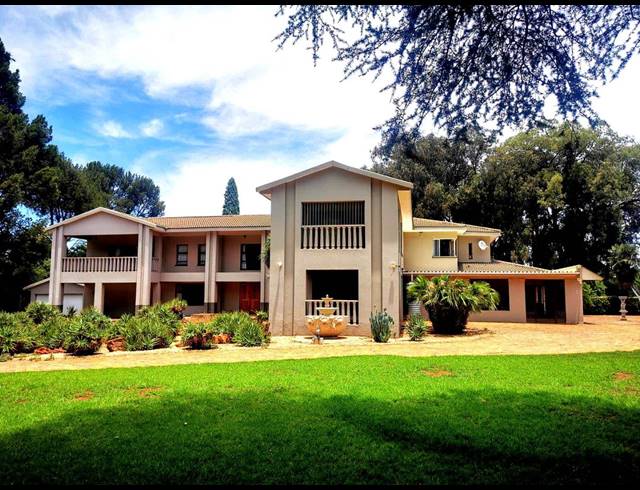 4 BEDROOM HOUSE FOR SALE IN UNITAS PARK
